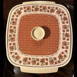 Vintage Thermo-Serv 2 QT Insulated Serving Insulated Casserole Dish Border Rose